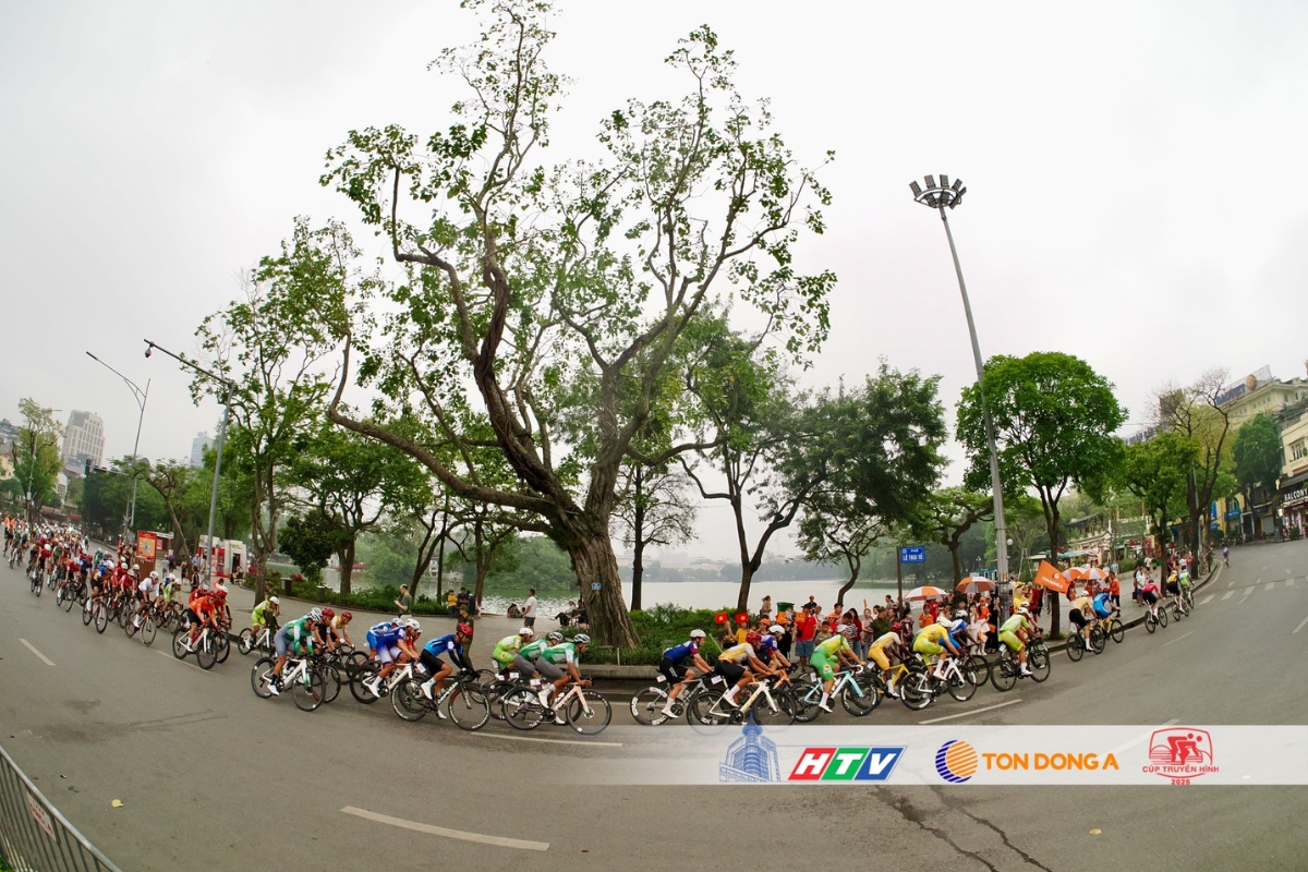 Chặng 3 Cúp Truyền hình với lộ trình ngắn di chuyển quanh hồ Hoàn Kiếm