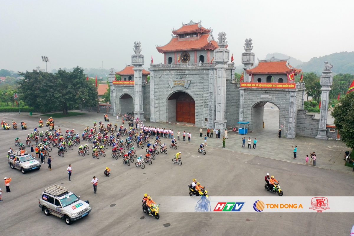 Hình ảnh các tay đua ở chặng 2 cúp truyền hình 2026