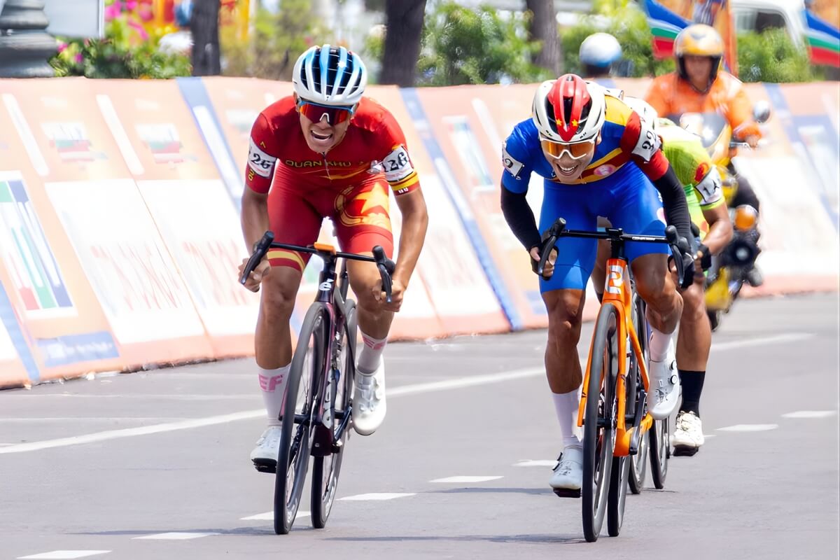 Cạnh tranh quyết liệt tại điểm sprint 2